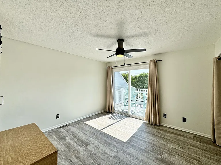 1509 Cypress Ave — Photo 32
