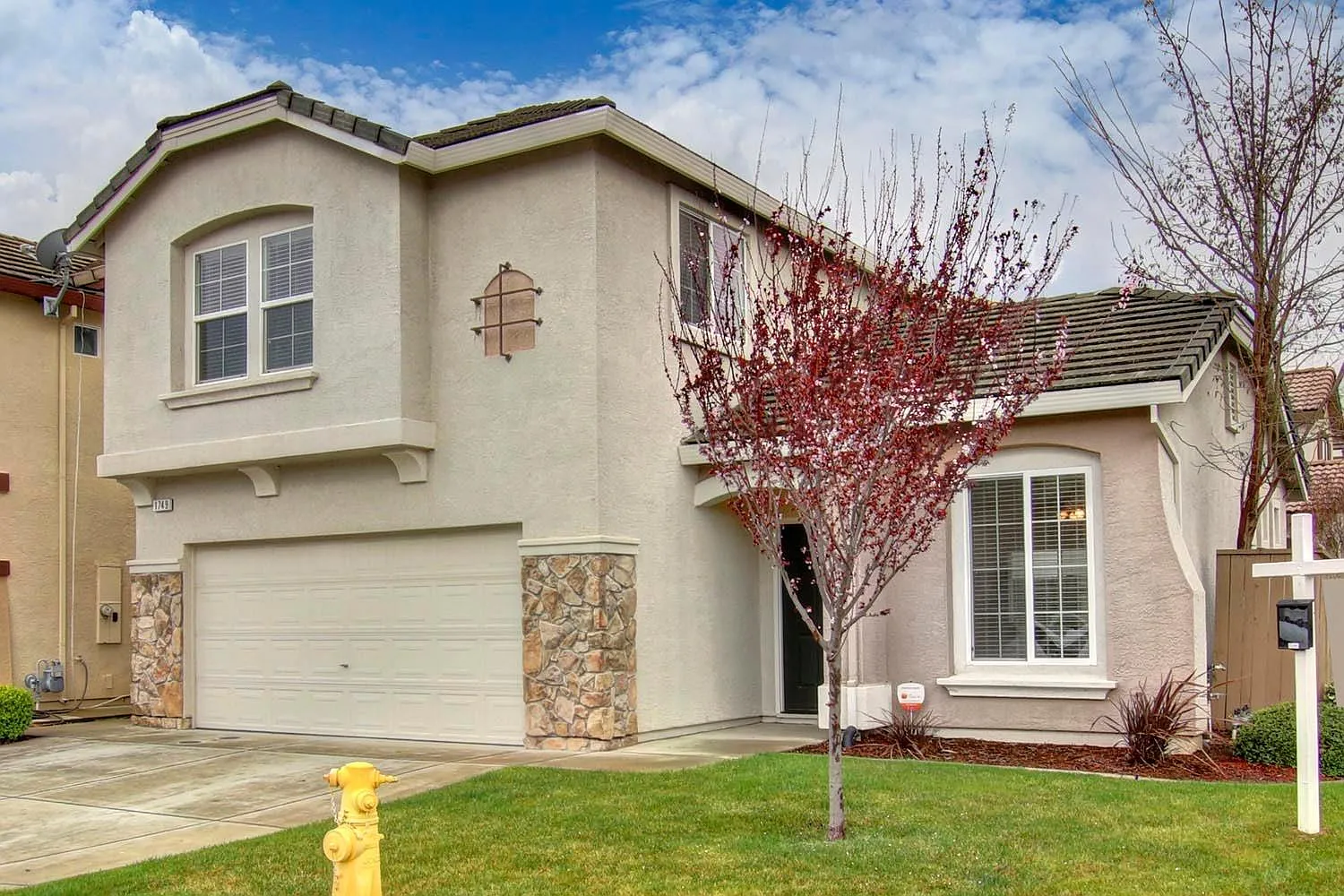 1749 Blue Beaver Way photo 1