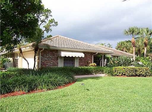 2nd image of 500 N Country Club Dr