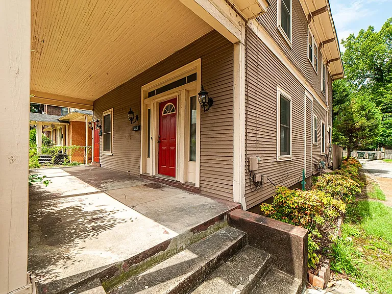35 S Rembert St — Photo 3