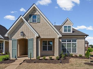 10250 Louanne Dr, Collierville, TN 38017
