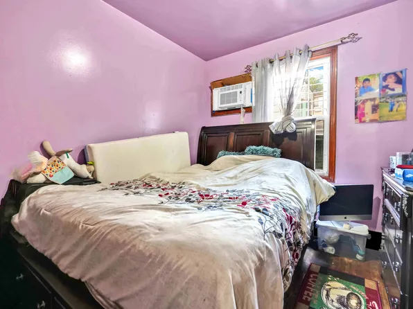 150-12 109th Avenue image 20 of 24