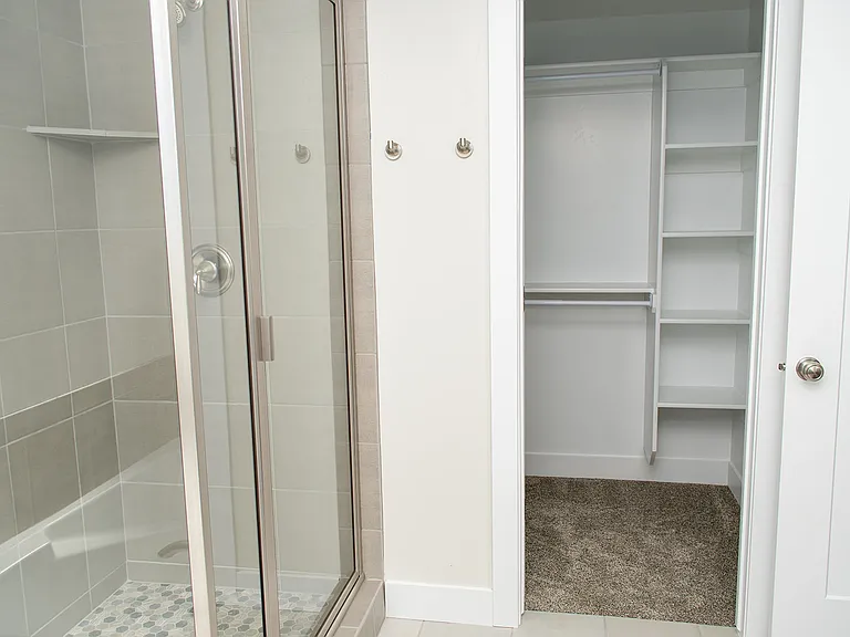 396 N 100 W #1 — Photo 12