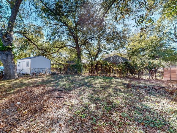 105 Kinchum St, Waxahachie, TX 75165