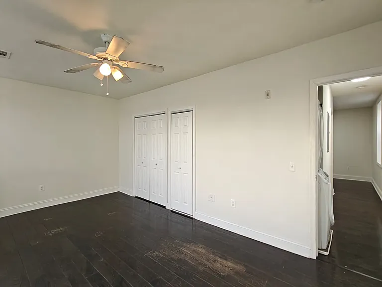 1422 W Girard Ave #33 — Photo 7