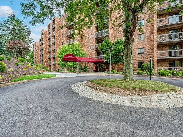 1500 Cochran Rd APT 915, Pittsburgh, PA 15243