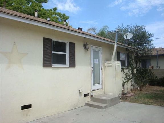 2nd image of 4344 Bellflower Blvd