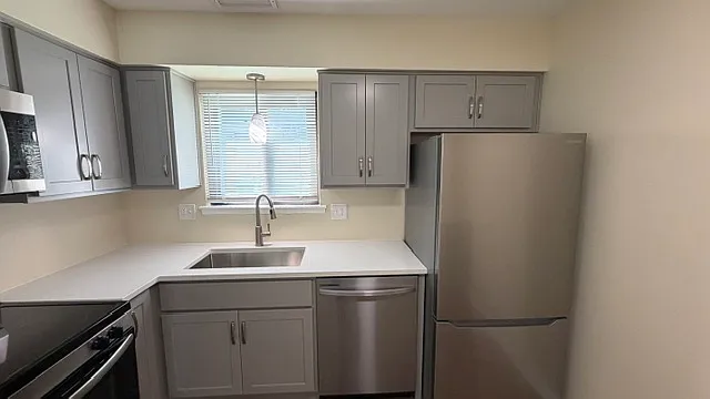 1818 Delaney St — Photo 16