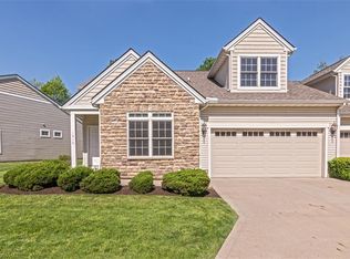 1010 Cutters Creek Dr, South Euclid, OH 44121