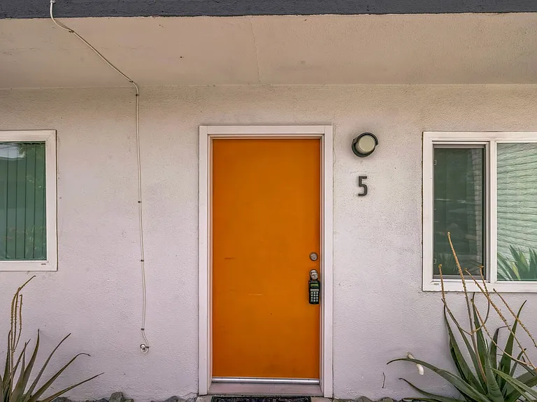 520 S. Desert View Drive — Photo 31
