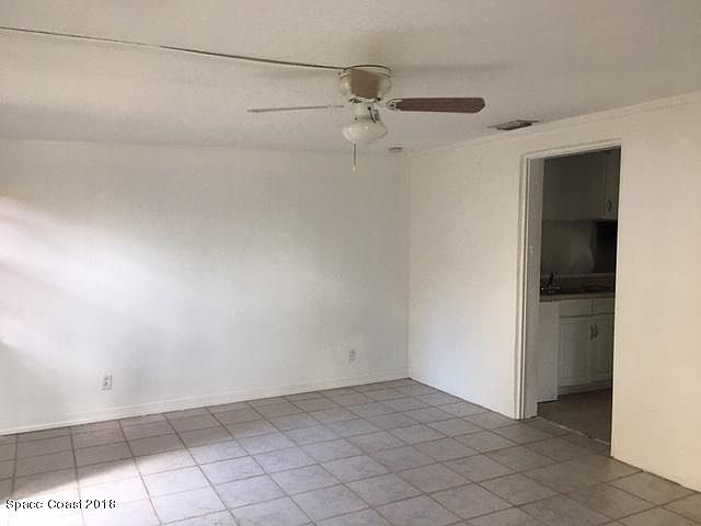 2nd image of 170 26th St APT A