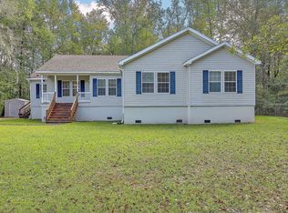 35 Ard Rd, Beaufort, SC 29906