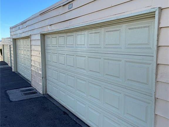 4th image of 5008 Larkspur St