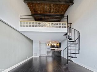 925 Green Bay Rd APT 16, Winnetka, IL 60093