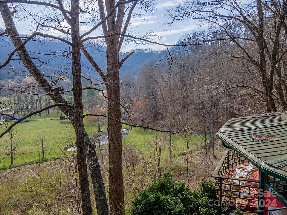 375 Tobacco Rd, Cullowhee, NC 28723
