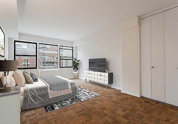 4th image of 355 E 72nd St APT 17E