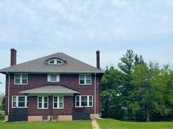 2006 E 3rd St, Duluth, MN 55812