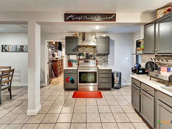 4th image of 1518 Bonham Dr