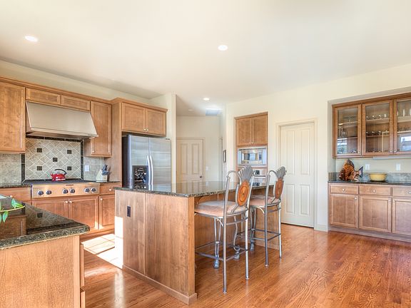 4th image of 36221 SE Turnberry St