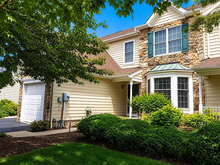 197 Patriot Hill Dr — Photo 2