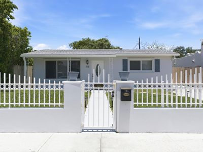 715 Green Street, West Palm Beach, FL, 33405