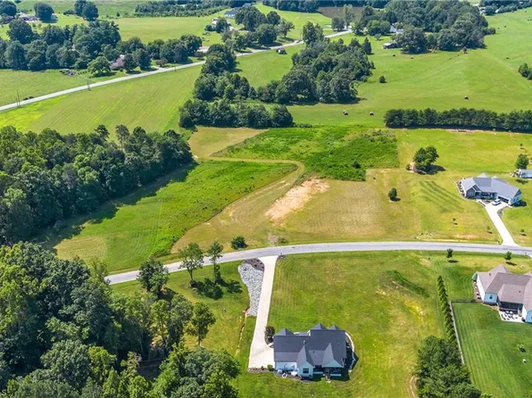 205 Pearman Rd #1, Summerfield, NC 27358