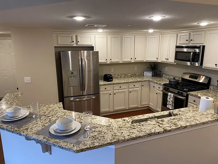 Eagle View Luxury Apartments — Photo 211