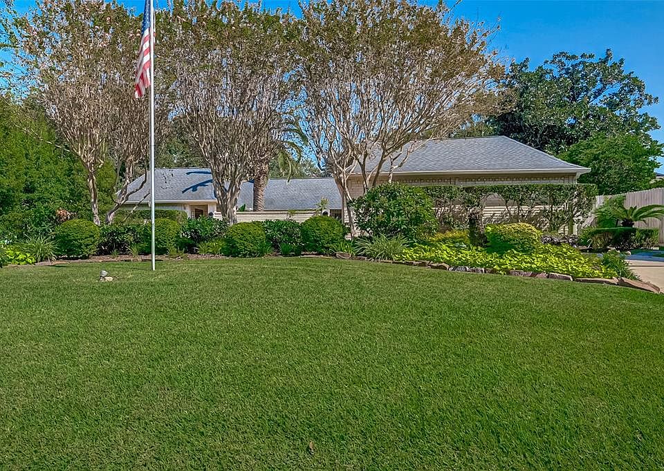 Welcome to 3319 Robinson Road! This stunning home sits on the Quail Valley Golf Course and has beautiful water views.