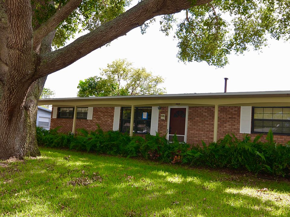 1st image of 325 Jamaica Dr