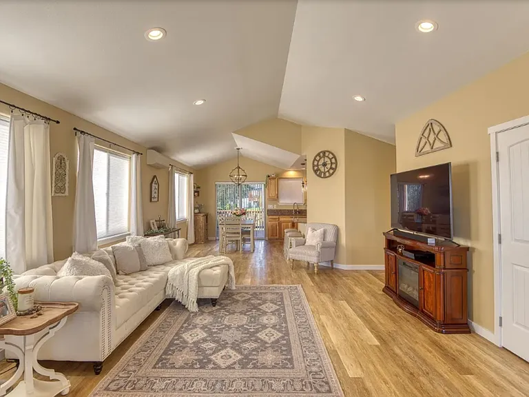 1154 Nautical Ln — Photo 8