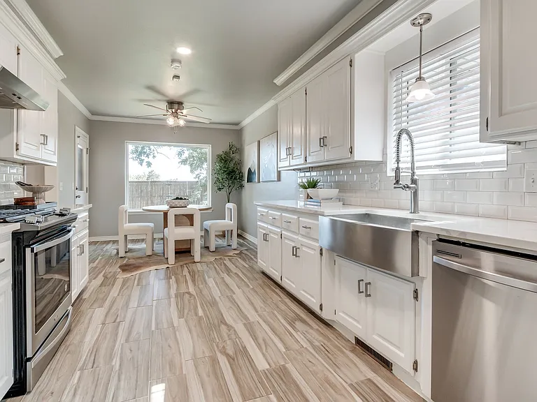 1442 Duffner Dr — Photo 2