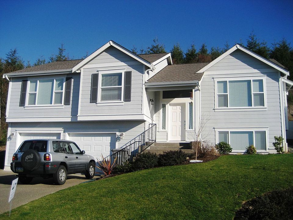 1st image of 422 Oak Ln