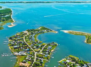 69 Little Neck Rd, Southampton, NY 11968