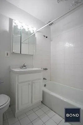 Rented by Bond New York | media 20