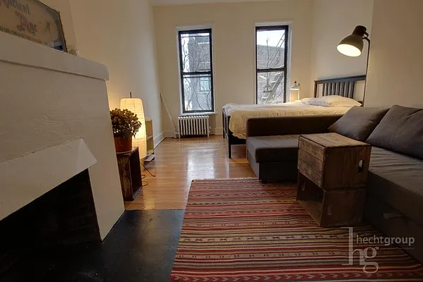 Rented by Hecht Group | media 17