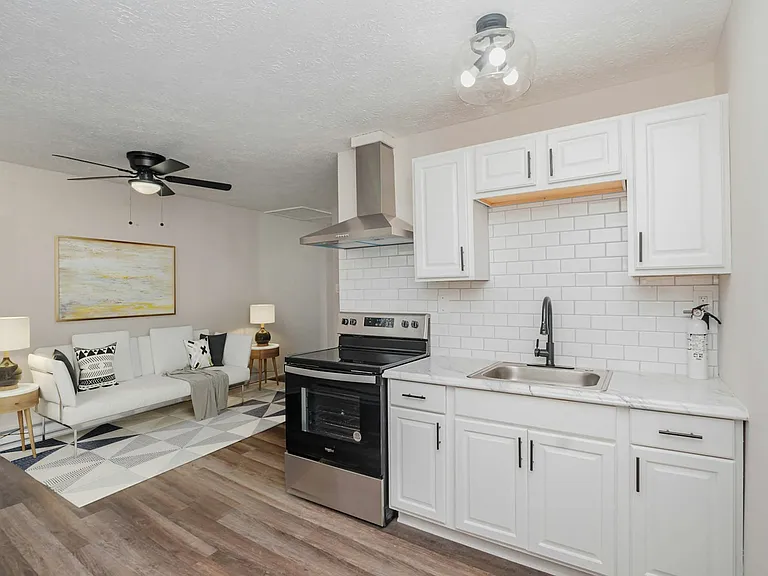 3030 Cleinview Ave #4 — Photo 1