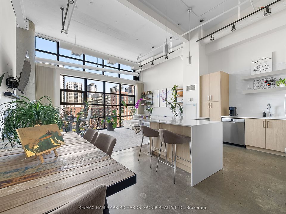 1st image of 90 Sumach St #716