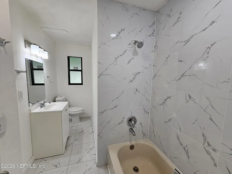 11226 Inez Dr — Photo 6