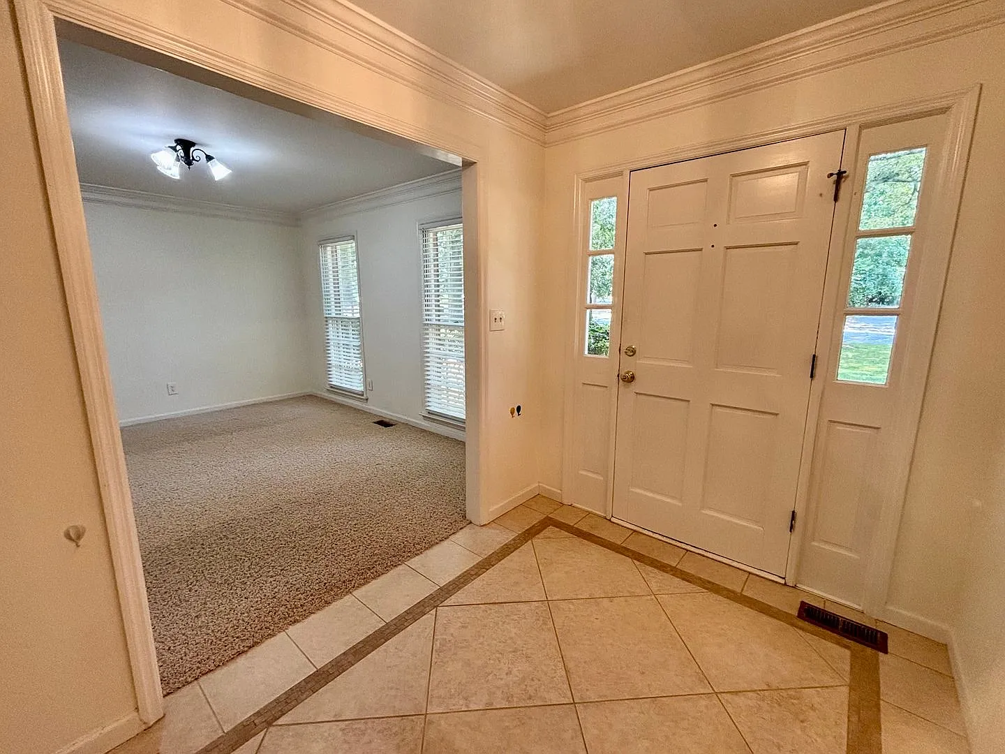 4160 Creekwood Drive — Photo 3