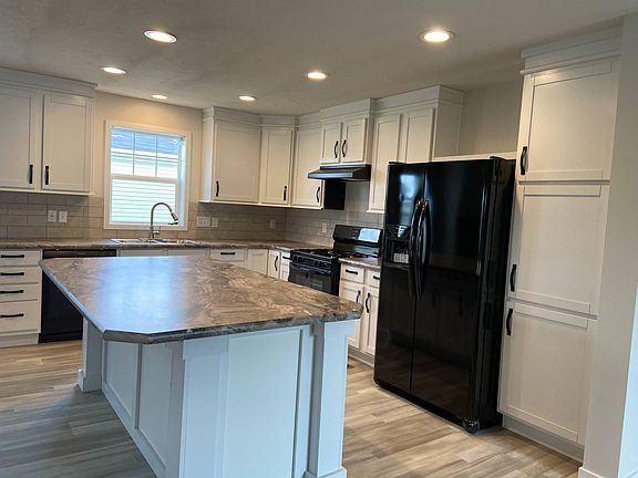 2nd image of 25539 Shinnecock Dr #477