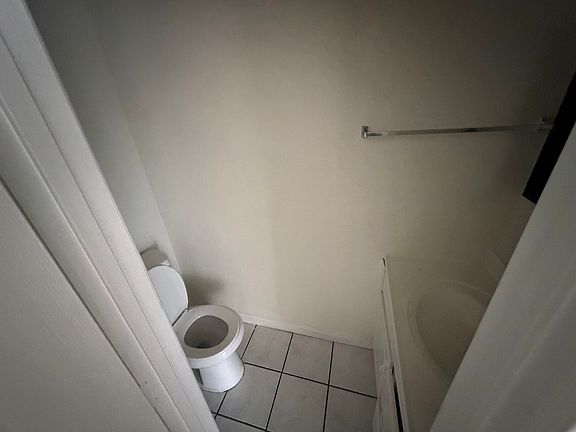 4th image of 16740 Village Ln APT C