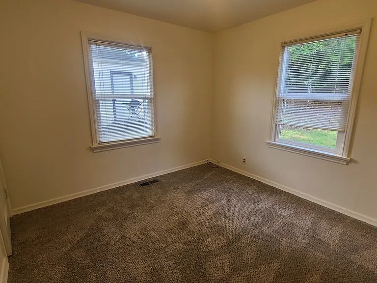 2505 Veldee Ave — Photo 13