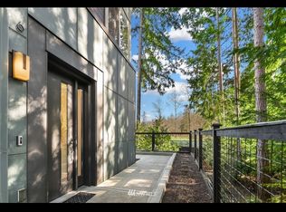 23115 NE 8th St #6, Sammamish, WA 98074