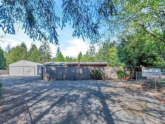 4th image of 15617 Alpinwood Pl SE