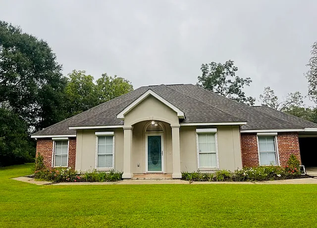 132 Normandy Dr — Photo 1
