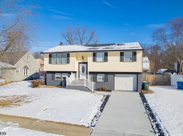 33 Sycamore Dr, Burlington Twp., NJ 08016