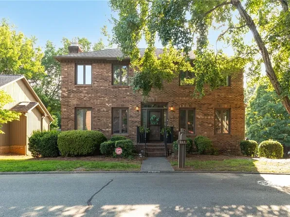 215 Barrington Pl, Winston Salem, NC 27104