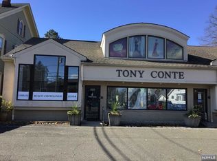 392 Lafayette Ave, Hawthorne, NJ 07506