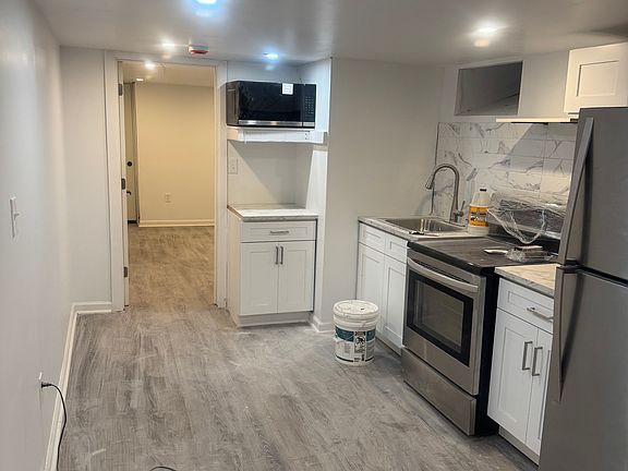 5th image of 857 N 48th St #C