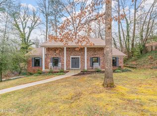 329 Forest Oak Dr, Knoxville, TN 37919